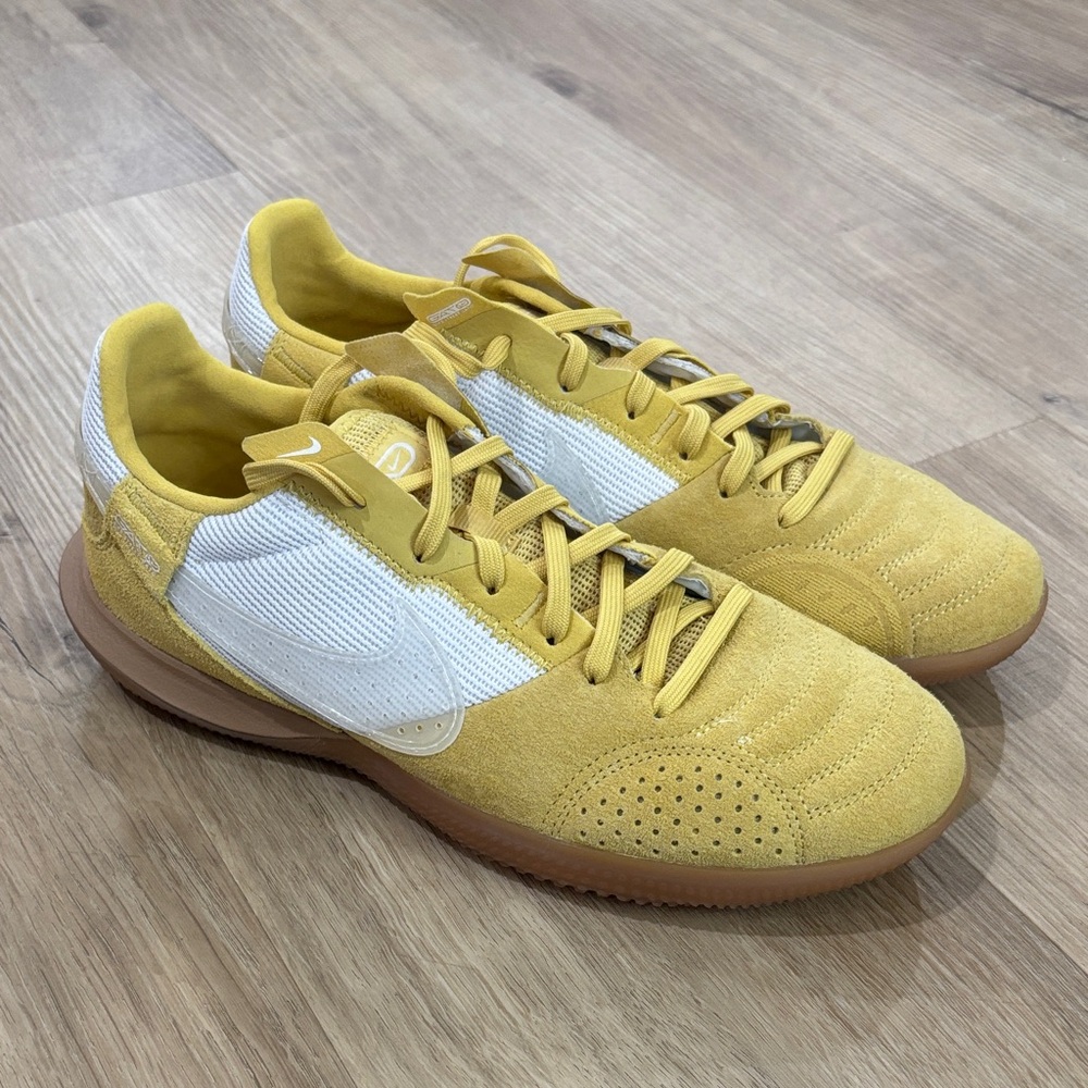 NEW Men’s Nike Street Gato “Saturn Gold” Sneakers